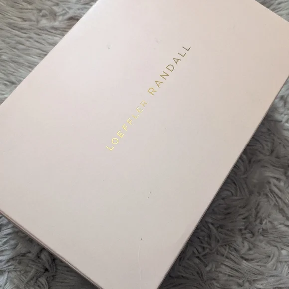 EUC Loeffler Randall Carmen Natural Bow Sandal - Picture 5 of 16